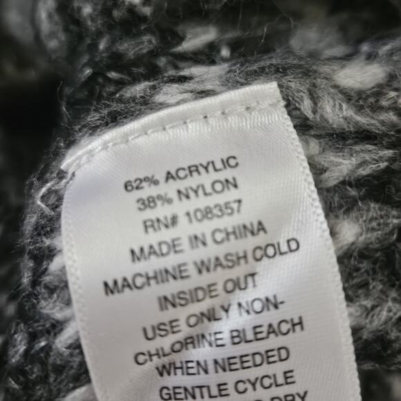 Grey Sweater Size Medium New with Tag - Picture 4 of 4